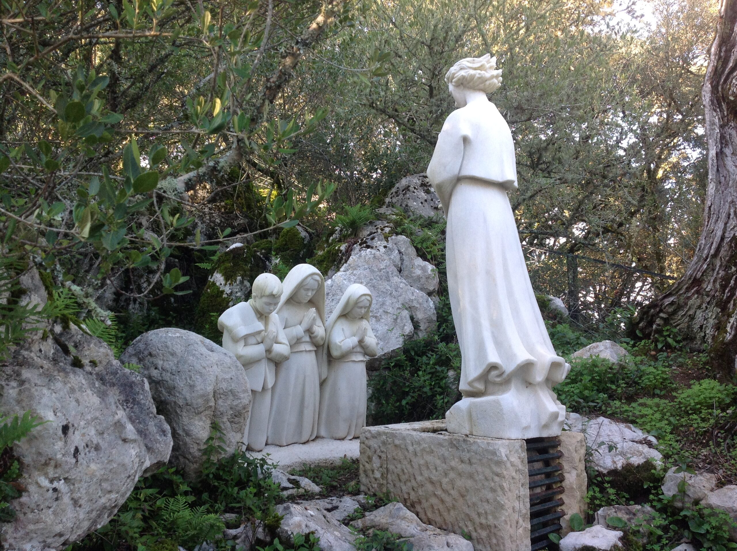 INTRODUCTION TO THE FATIMA APPARITIONS: DAY 1 - 3 - Fr. Chinaka's Media